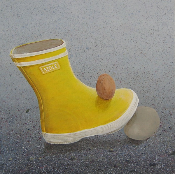 Bottine caoutchouc jaune, noix et galet, une �tude de mati�res sur fond de goudron cours d'�cole.  Acrylique sur toile,  novembre-d�cembre 2004