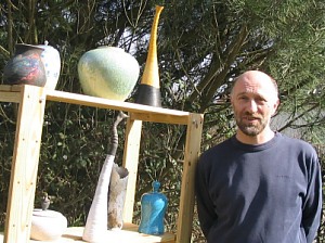 Jacky Mérigeau aime la diversité : Raku, grés, porcelaine...